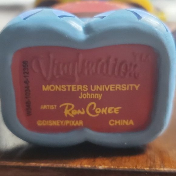 DISNEY VINYLMATION 3" PIXAR MONSTERS UNIVERSITY MU JOHNNY WORTHINGTON III FIGURE - Picture 3 of 3
